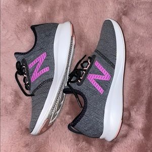 New Balance Size 6.5 running shoes